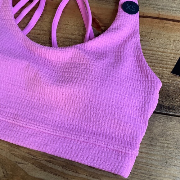 NWT Cotton On Strappy Sports Crop - Picture 3 of 5